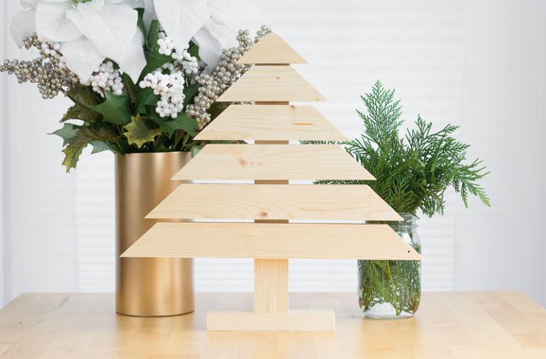 A wooden Christmas tree