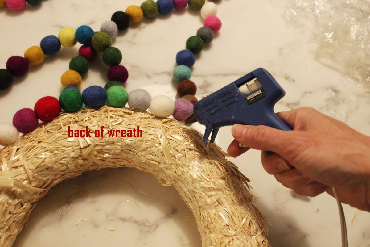DIY Felt Ball Wreath