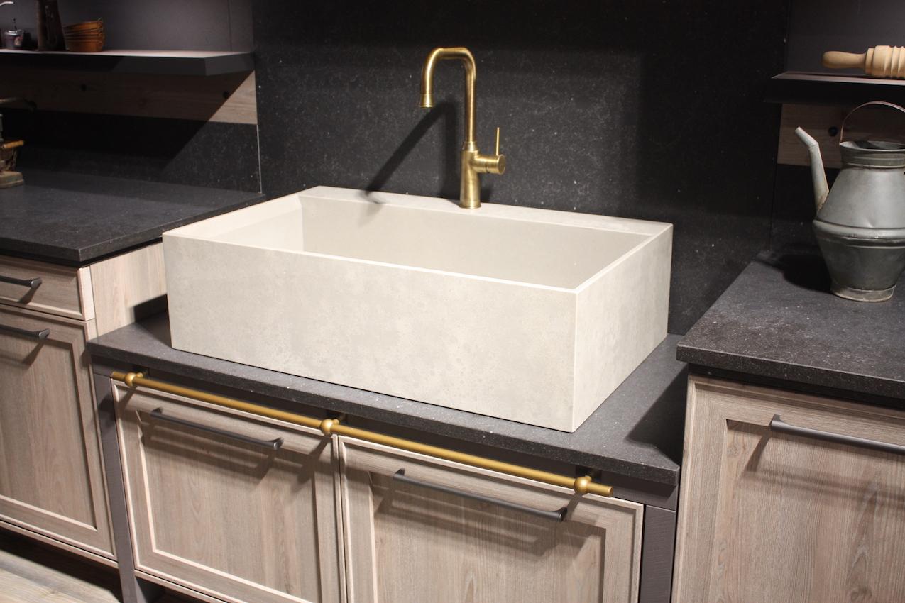 Modern farmhouse kitchen sink
