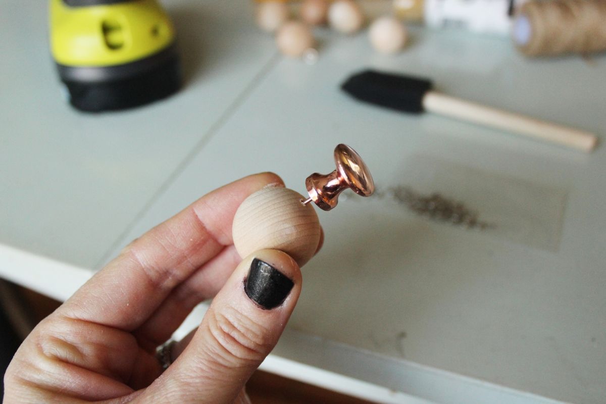 DIY Scandinavian Wooden Ornament - thick thumb tack