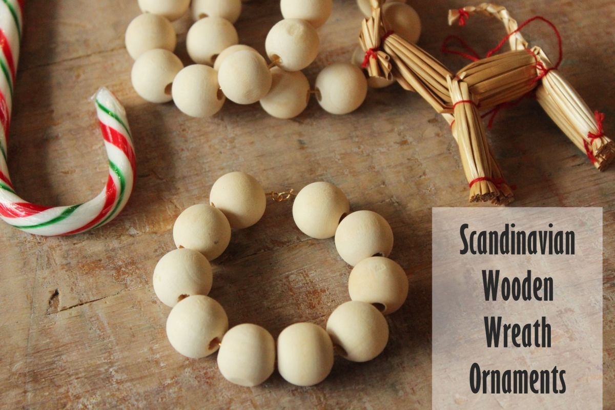 DIY Scandinavian Wooden Ornaments - mini wreath