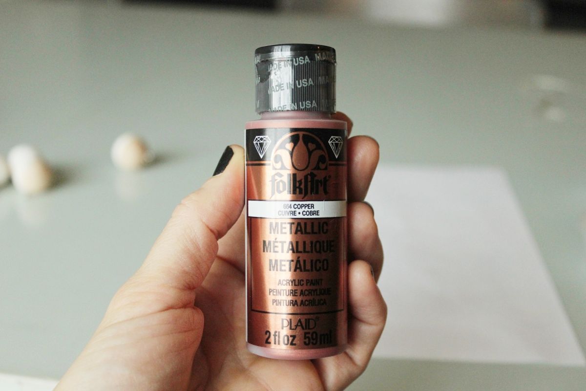 DIY Scandinavian Wooden Ornaments - prepare the copper paint