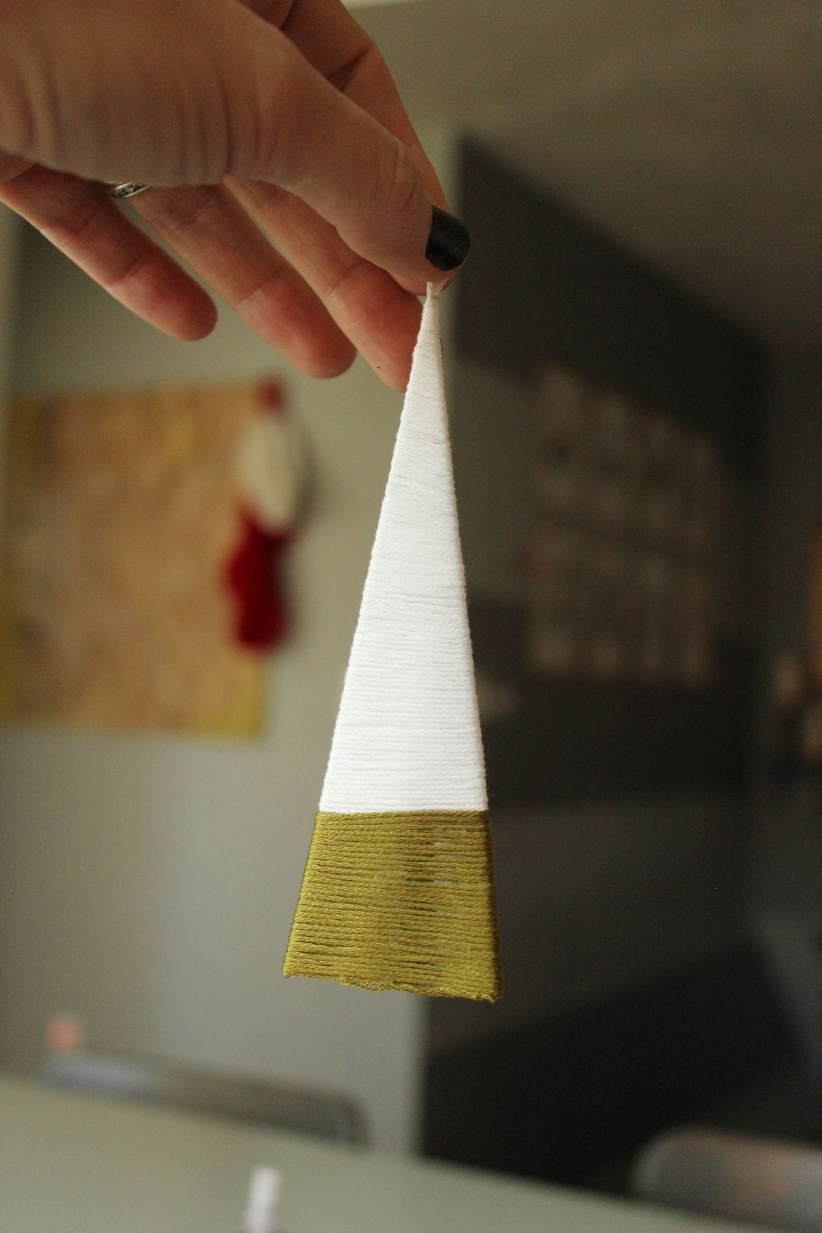 DIY String Tree Ornaments - prepare to display