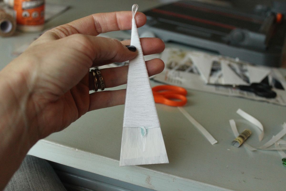 DIY String Tree Ornaments - Tree design