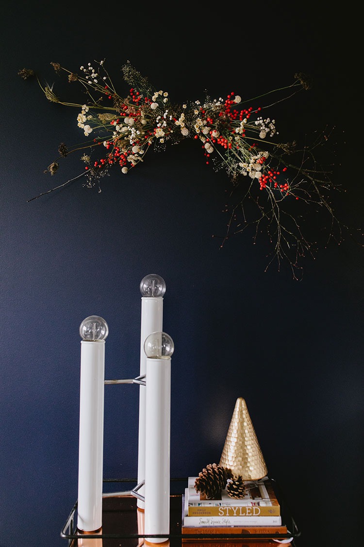 How To Make a Traditional Christmas Wreath