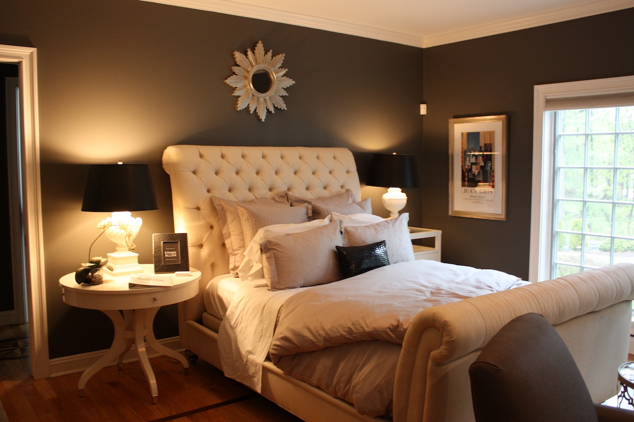 Generic bedroom decor