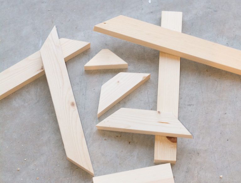 Materials for Modern Wood Christmas Tree DIY