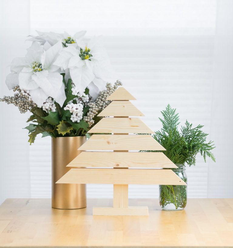 Mini Wood Modern Christmas Tree DIY