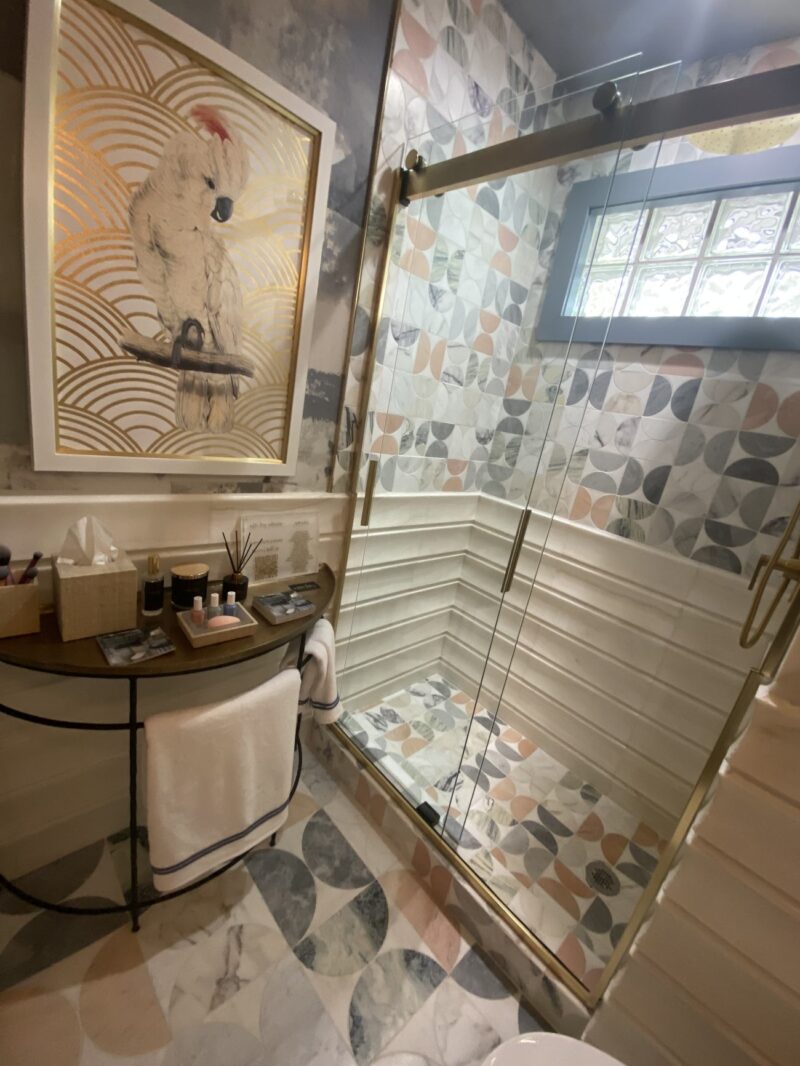 Update Your House With a Colorful Bathroom: Tips and Tricks to Nail the Style