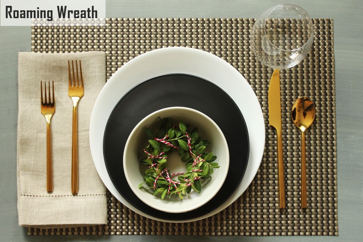 Modern Christmas Table Setting