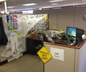 Fun And Spooky Halloween Office Decor Ideas
