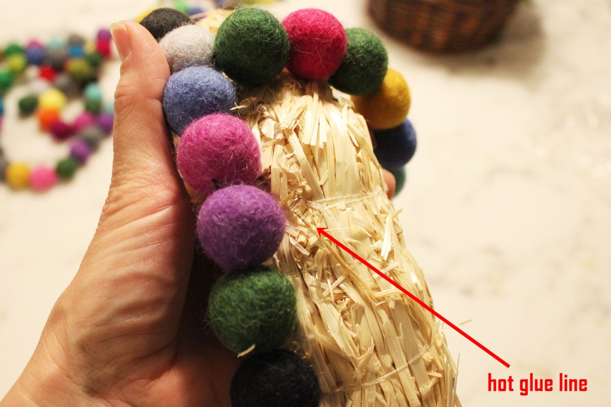 DIY Felt Ball Wreath