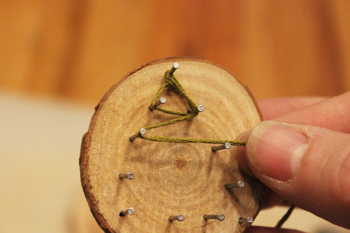 DIY string art ornaments on your Christmas tree