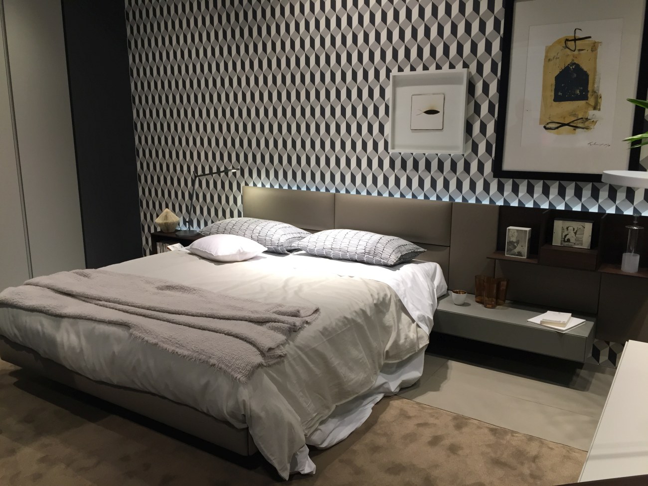Generic bedroom decor