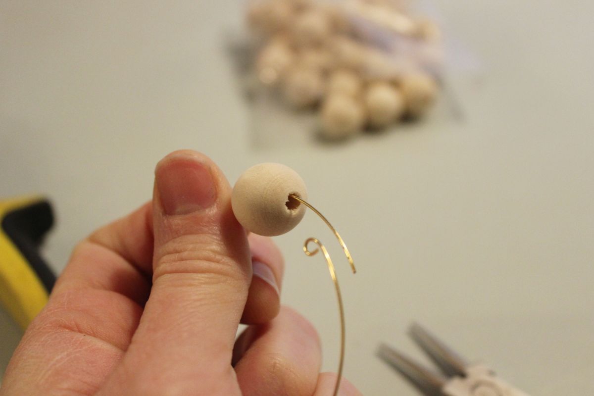 Thread your wooden beads