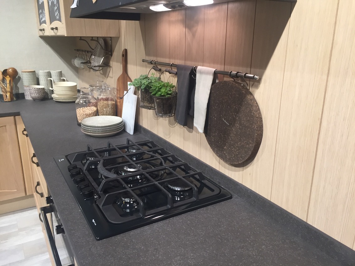 Clean the range hood